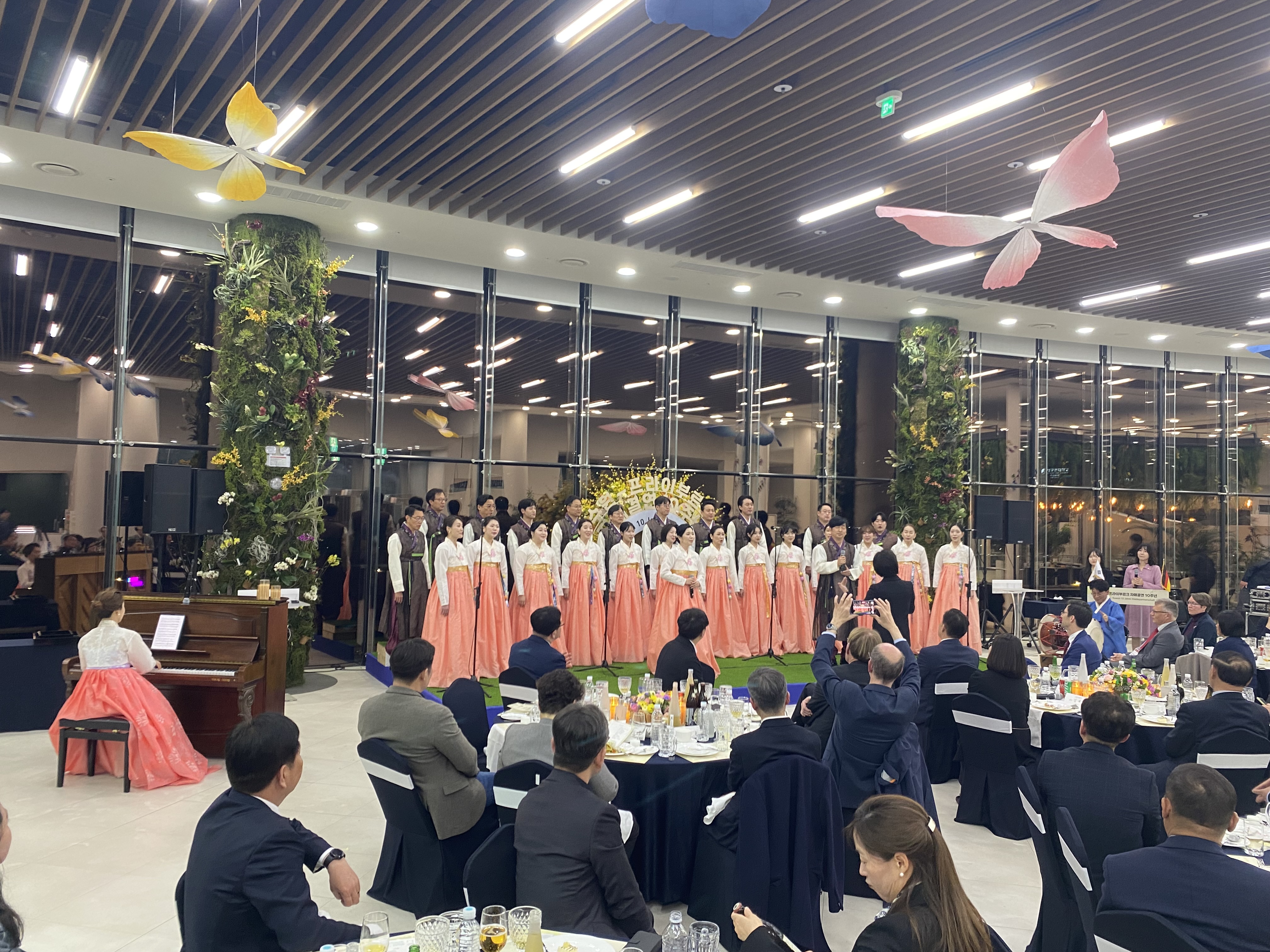 20250414 프라이부르크 대표단 환영만찬-2.jpg